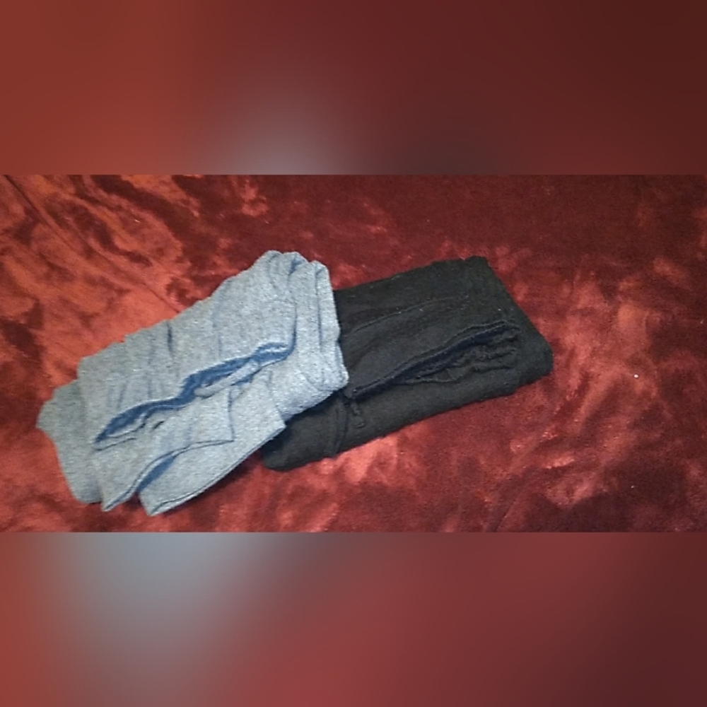 2 pairs of sweat pants L-Xl